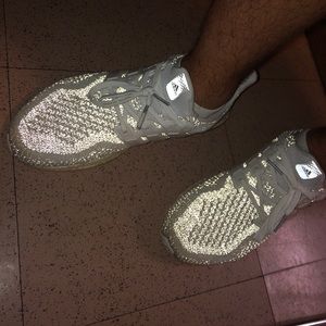 Meet your Posher, Felicia